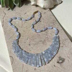 Gorgeous Vintage Necklace-Polished Blue Gray Agate-EUC